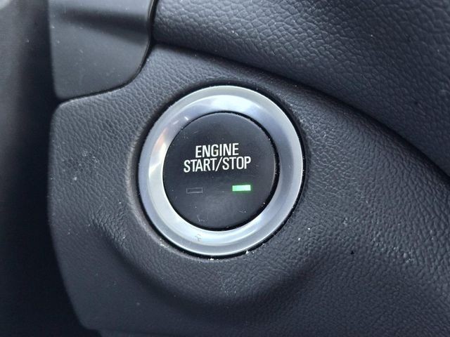 Chevrolet Equinox Vehicle Full-screen Gallery Image 25