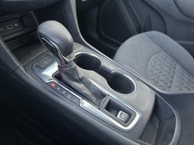 Chevrolet Equinox Vehicle Full-screen Gallery Image 26