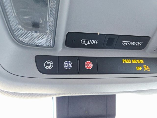 Chevrolet Equinox Vehicle Full-screen Gallery Image 28