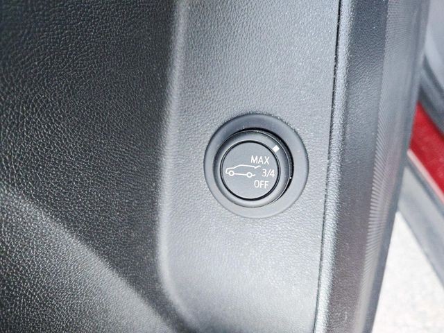 Chevrolet Equinox Vehicle Full-screen Gallery Image 31