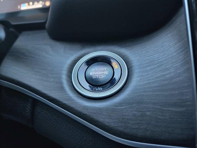 Jeep Grand Cherokee Vehicle Full-screen Gallery Image 27