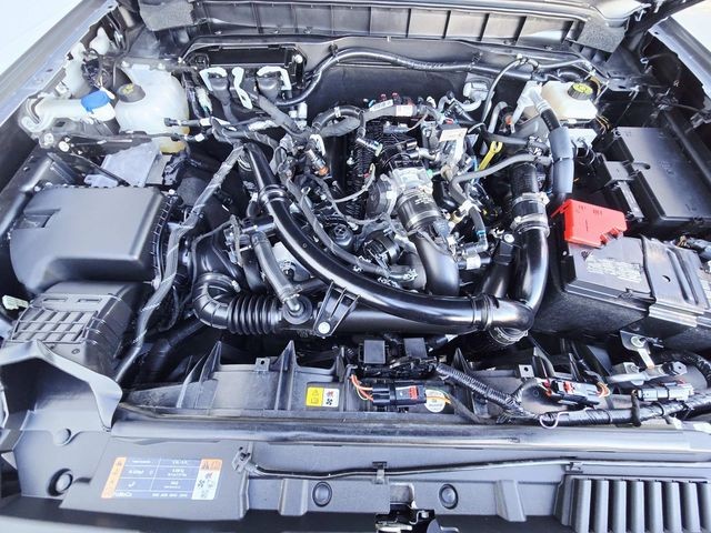 Ford Bronco Vehicle Full-screen Gallery Image 17