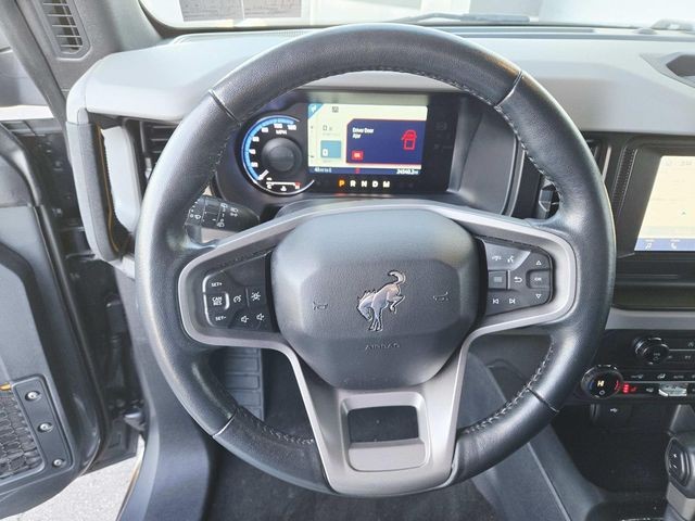 Ford Bronco Vehicle Full-screen Gallery Image 18