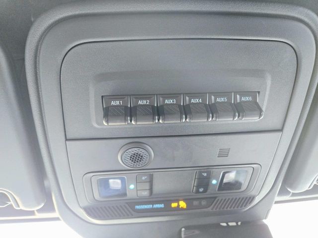 Ford Bronco Vehicle Full-screen Gallery Image 33