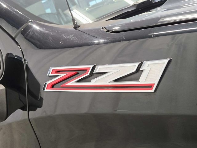 Chevrolet Silverado 1500 Vehicle Full-screen Gallery Image 17