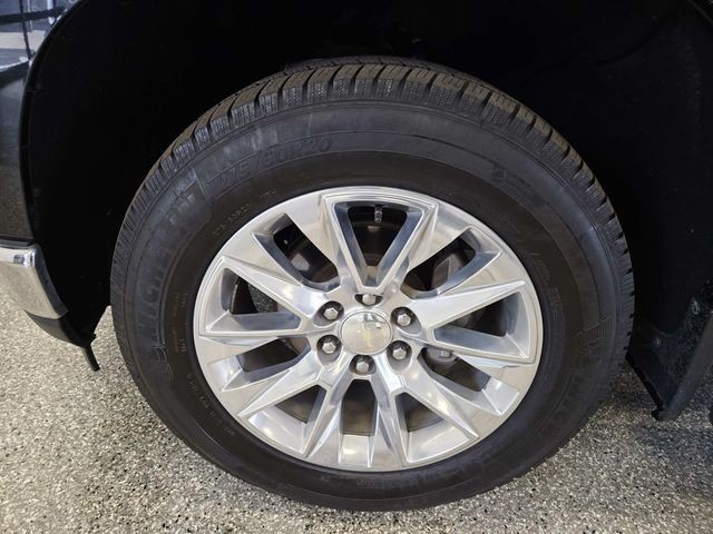 Chevrolet Silverado 1500 Vehicle Full-screen Gallery Image 19