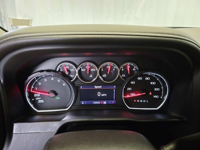 Chevrolet Silverado 1500 Vehicle Full-screen Gallery Image 23