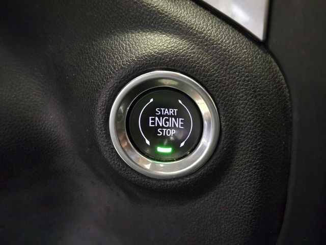 Chevrolet Silverado 1500 Vehicle Full-screen Gallery Image 31