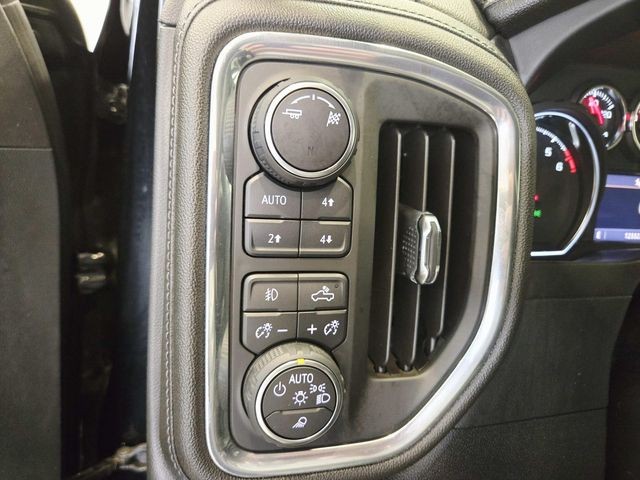 Chevrolet Silverado 1500 Vehicle Full-screen Gallery Image 33