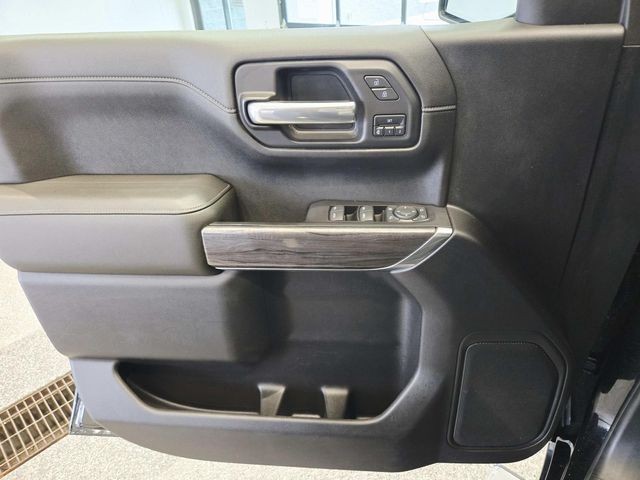 Chevrolet Silverado 1500 Vehicle Full-screen Gallery Image 34