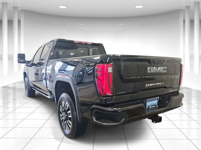 GMC Sierra 2500HD Vehicle Full-screen Gallery Image 03