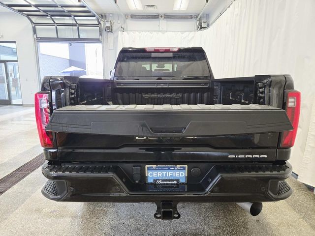 GMC Sierra 2500HD Vehicle Full-screen Gallery Image 11