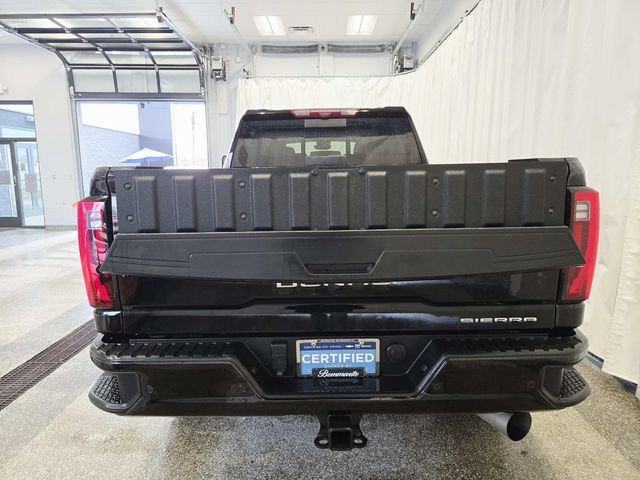 GMC Sierra 2500HD Vehicle Full-screen Gallery Image 12