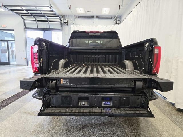 GMC Sierra 2500HD Vehicle Full-screen Gallery Image 15