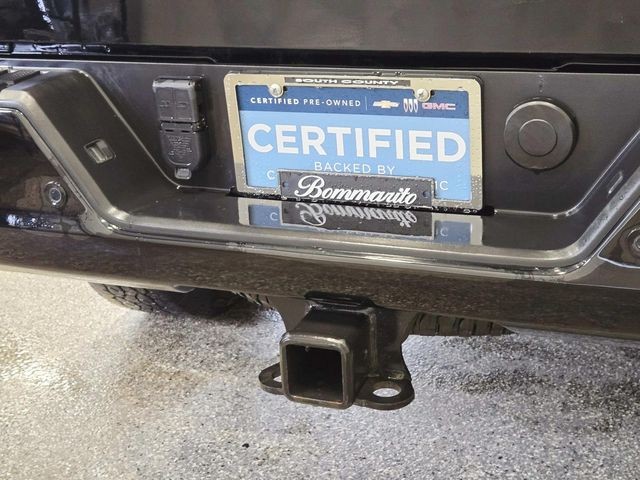 GMC Sierra 2500HD Vehicle Full-screen Gallery Image 17