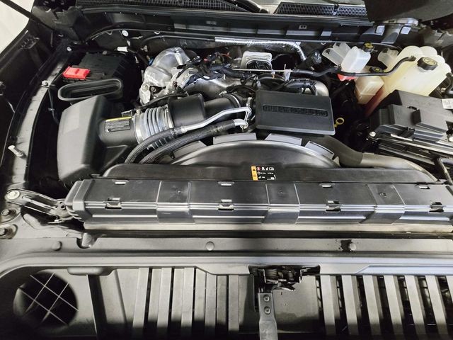 GMC Sierra 2500HD Vehicle Full-screen Gallery Image 23