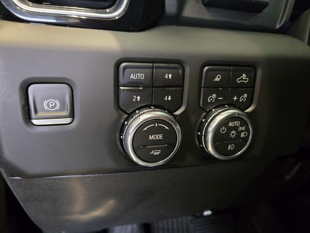 GMC Sierra 2500HD Vehicle Full-screen Gallery Image 38