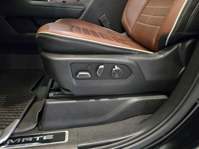 GMC Sierra 2500HD Vehicle Full-screen Gallery Image 43