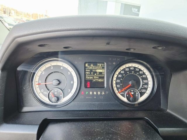 Ram 1500 Classic Vehicle Full-screen Gallery Image 06