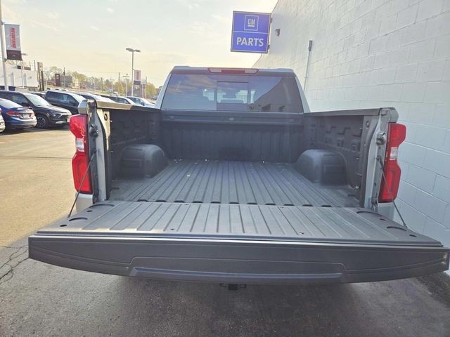 Chevrolet Silverado 1500 Vehicle Full-screen Gallery Image 11