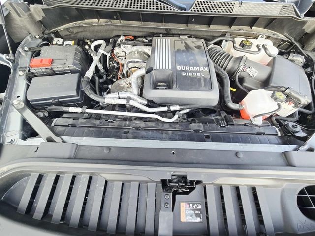 Chevrolet Silverado 1500 Vehicle Full-screen Gallery Image 18