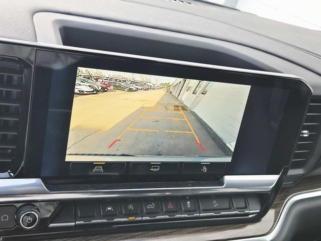 Chevrolet Silverado 1500 Vehicle Full-screen Gallery Image 27