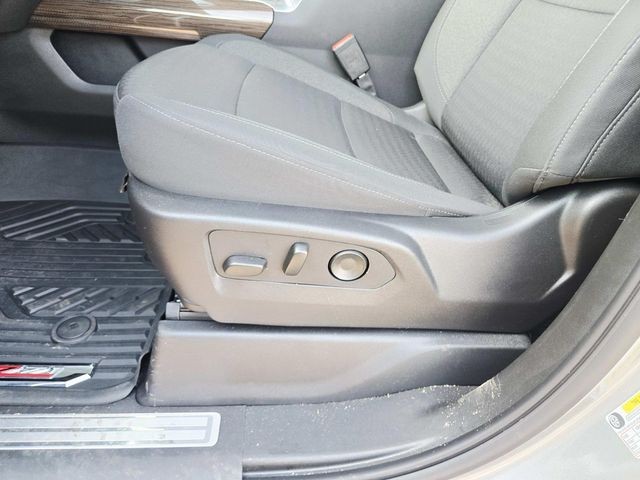 Chevrolet Silverado 1500 Vehicle Full-screen Gallery Image 37