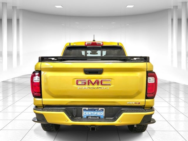 GMC Canyon Vehicle Full-screen Gallery Image 04