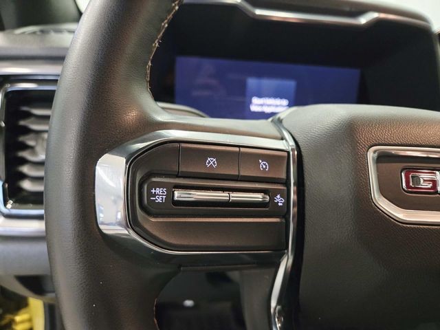 GMC Canyon Vehicle Full-screen Gallery Image 21