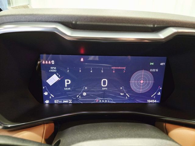 GMC Canyon Vehicle Full-screen Gallery Image 23