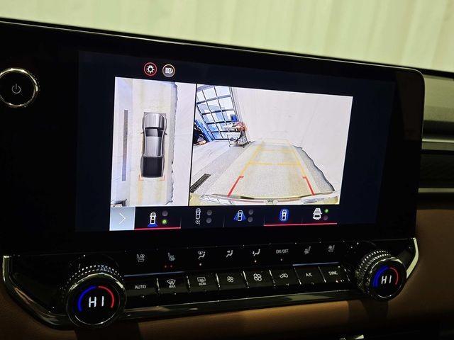 GMC Canyon Vehicle Full-screen Gallery Image 27