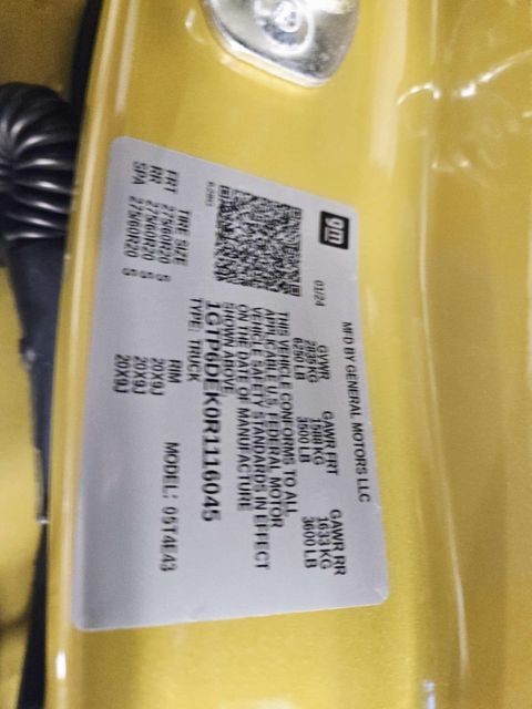 GMC Canyon Vehicle Full-screen Gallery Image 40