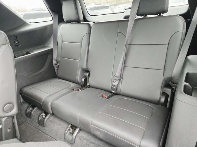 Chevrolet Traverse Vehicle Full-screen Gallery Image 11