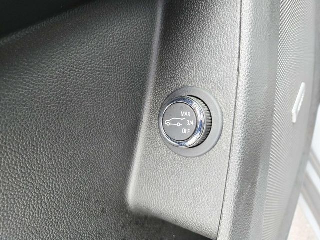 Chevrolet Traverse Vehicle Full-screen Gallery Image 37