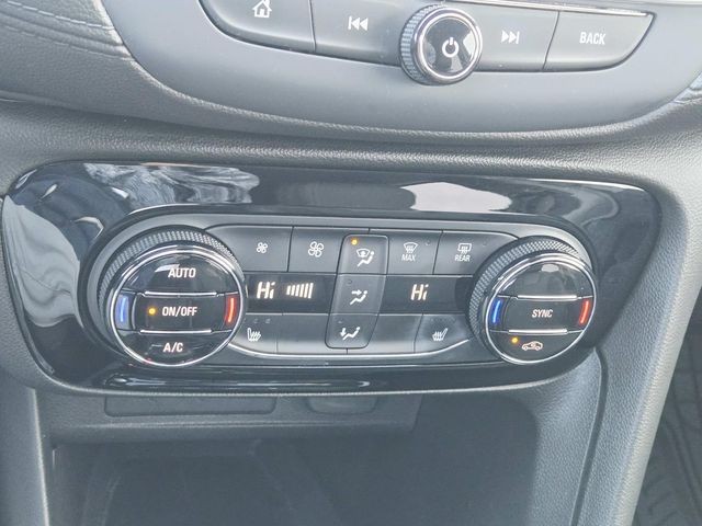 Buick Encore GX Vehicle Full-screen Gallery Image 23