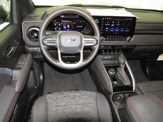 Chevrolet Colorado Vehicle Full-screen Gallery Image 06