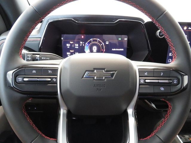 Chevrolet Colorado Vehicle Full-screen Gallery Image 15