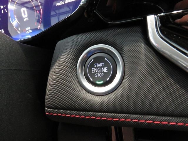 Chevrolet Colorado Vehicle Full-screen Gallery Image 21