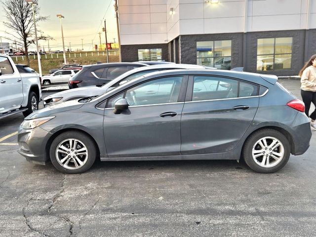 Chevrolet Cruze Vehicle Full-screen Gallery Image 02