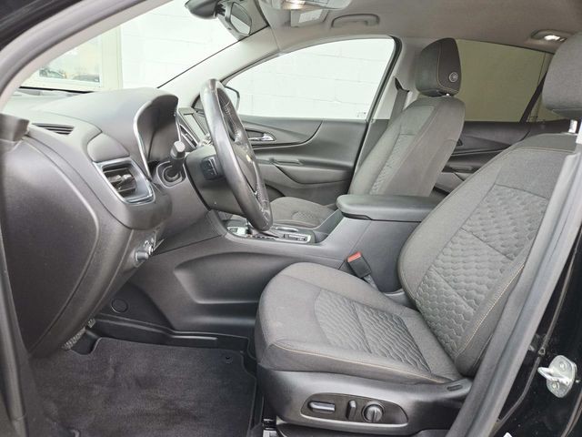Chevrolet Equinox Vehicle Full-screen Gallery Image 08