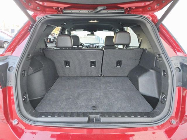 Chevrolet Equinox Vehicle Full-screen Gallery Image 10