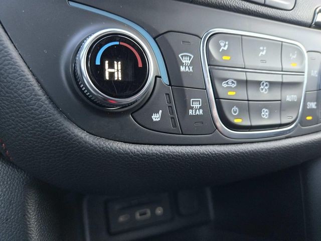 Chevrolet Equinox Vehicle Full-screen Gallery Image 25