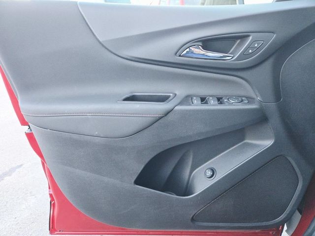 Chevrolet Equinox Vehicle Full-screen Gallery Image 31