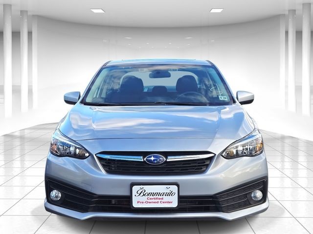 Subaru Impreza Vehicle Full-screen Gallery Image 05