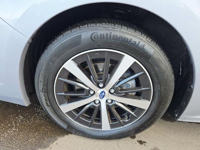 Subaru Impreza Vehicle Full-screen Gallery Image 15