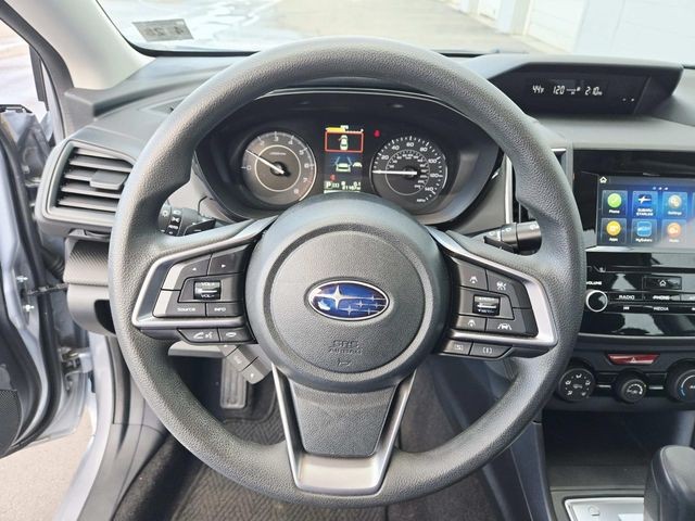 Subaru Impreza Vehicle Full-screen Gallery Image 16