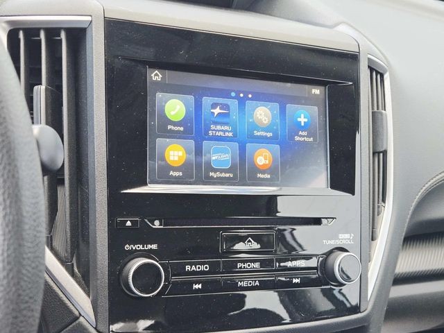 Subaru Impreza Vehicle Full-screen Gallery Image 22