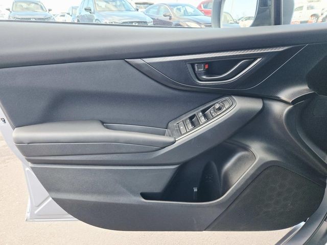 Subaru Impreza Vehicle Full-screen Gallery Image 31