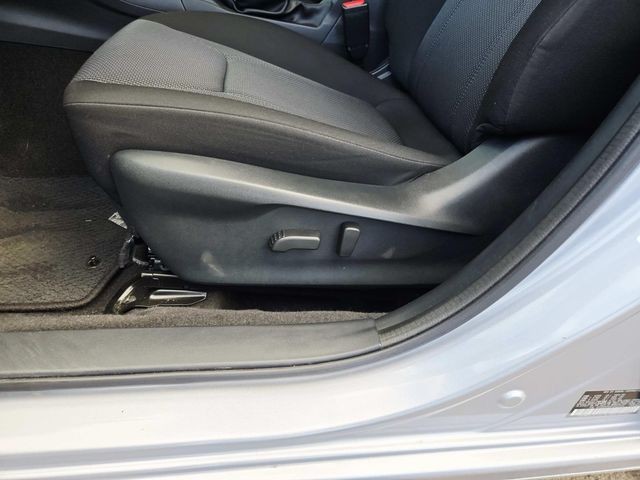 Subaru Impreza Vehicle Full-screen Gallery Image 33