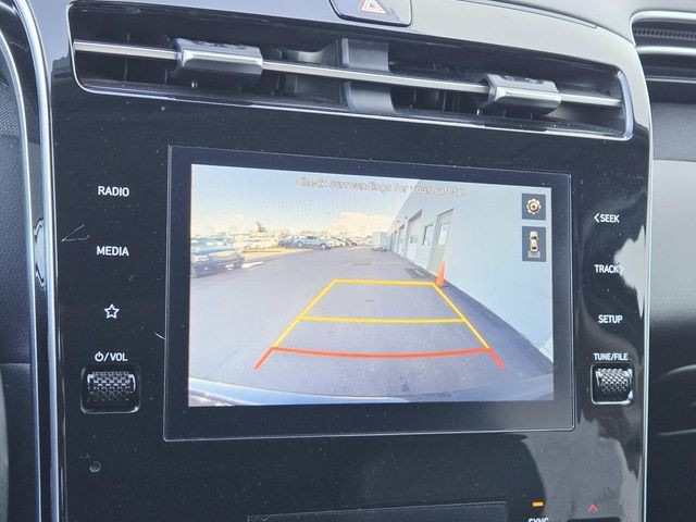 Hyundai Tucson Vehicle Full-screen Gallery Image 23